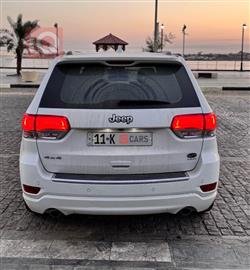 جیپ گراند شیرۆکی